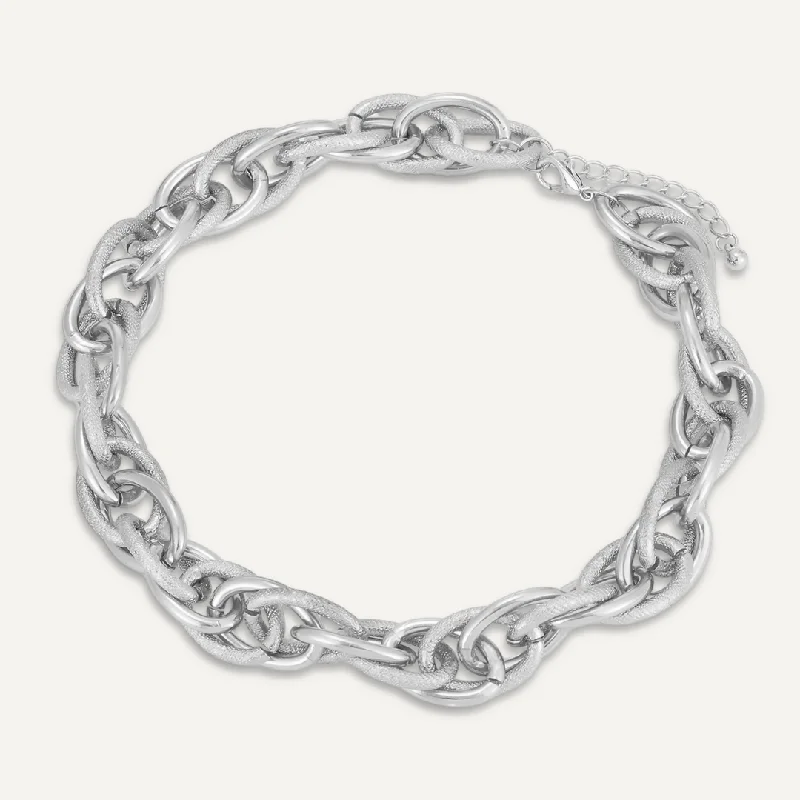 Chunky Chain-Link Style Necklace In Silver-Tone