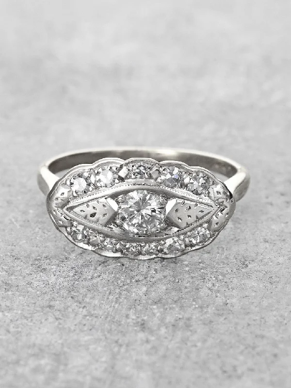 14K Scallop Diamond Eye Ring