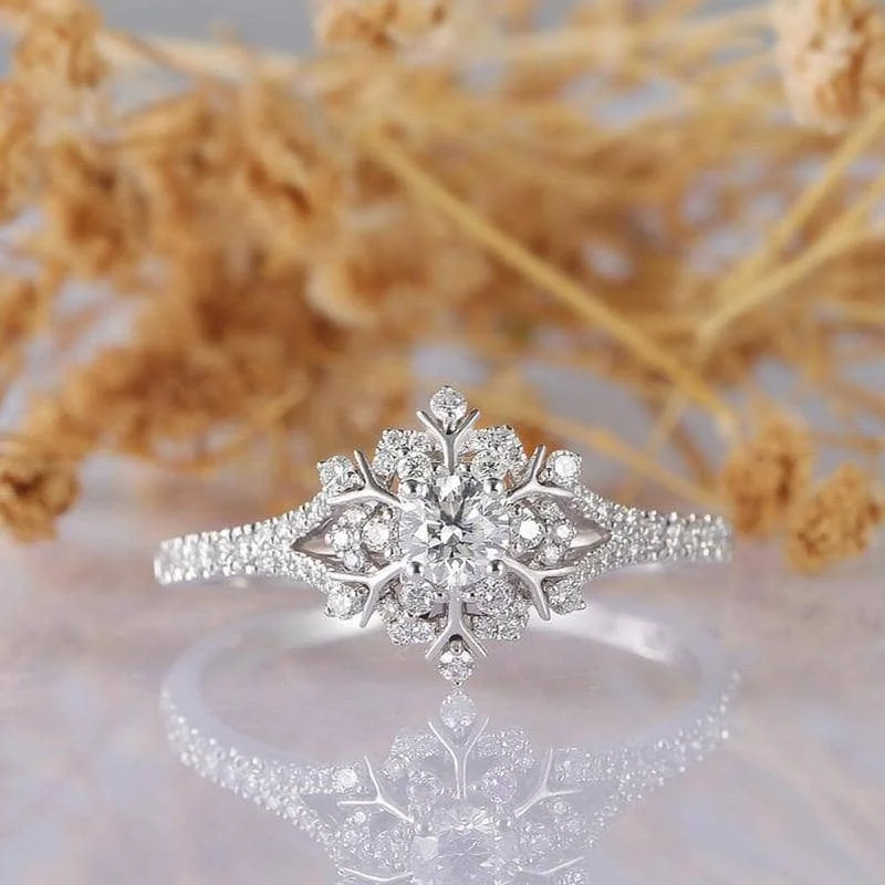 14K White Gold 0.3ct 4mm Diamond Snow Flake Engagement Ring