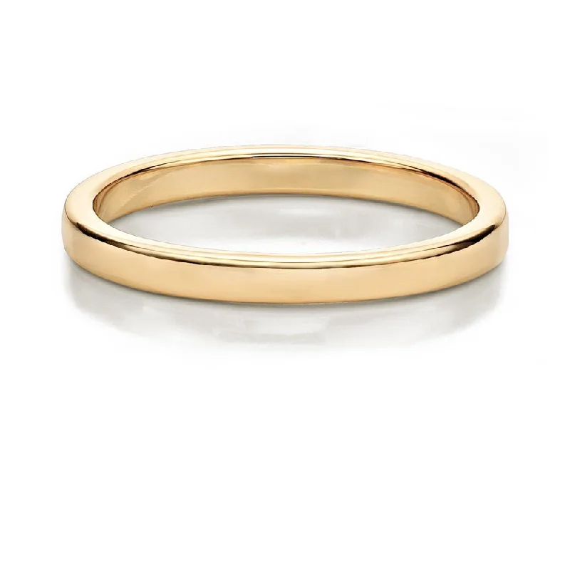 Wedding or eternity band in 14 carat yellow gold