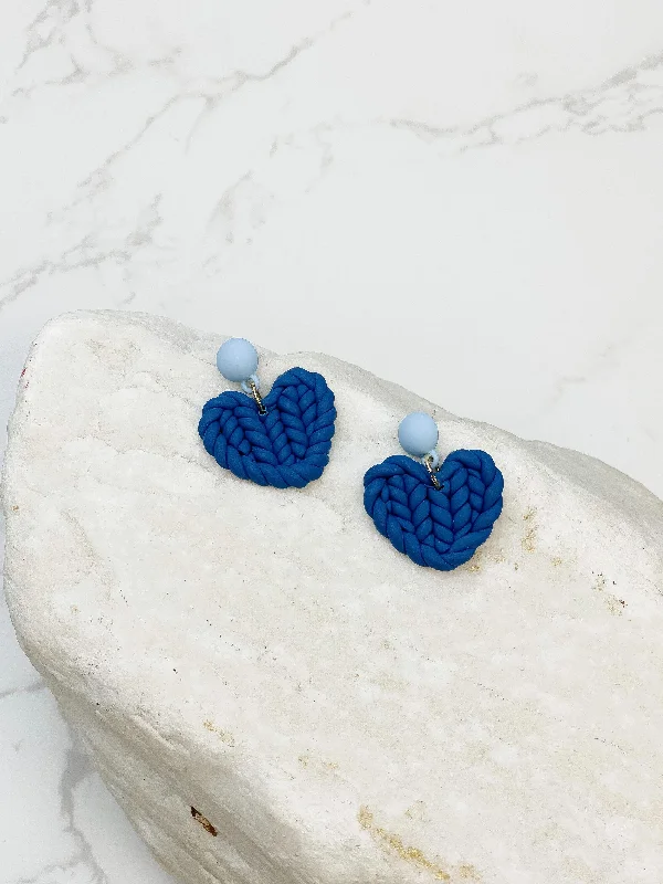 Clay Knit Heart Dangle Earrings - Blue