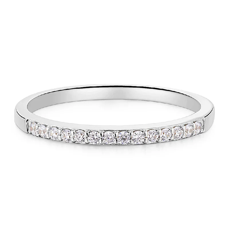 Wedding or eternity band in 14 carat white gold