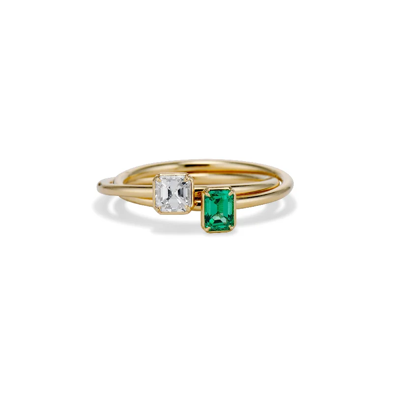 Emerald Gemstone and Asscher Cut Diamond Rolling Ring