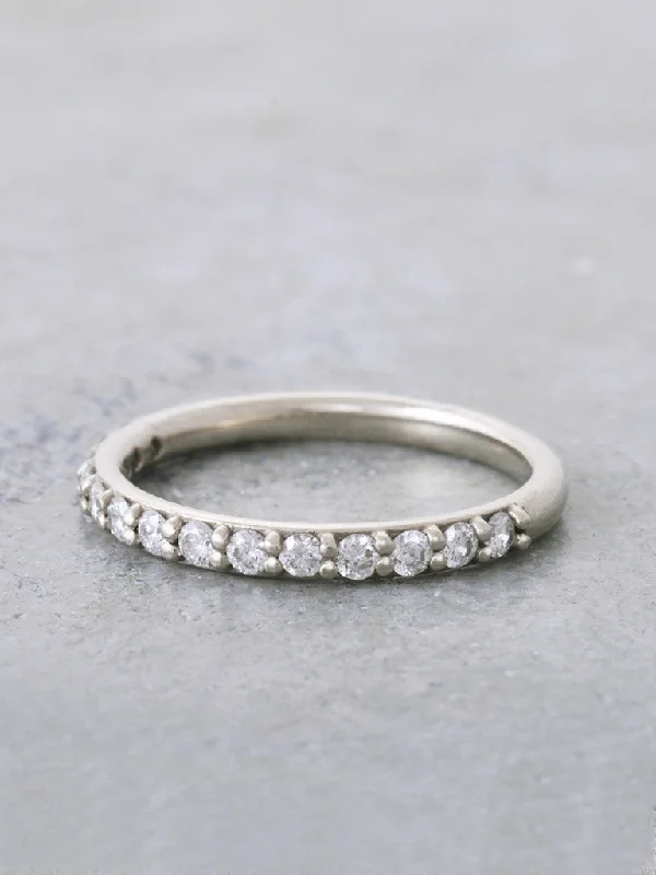 14K Ahava Diamond Band