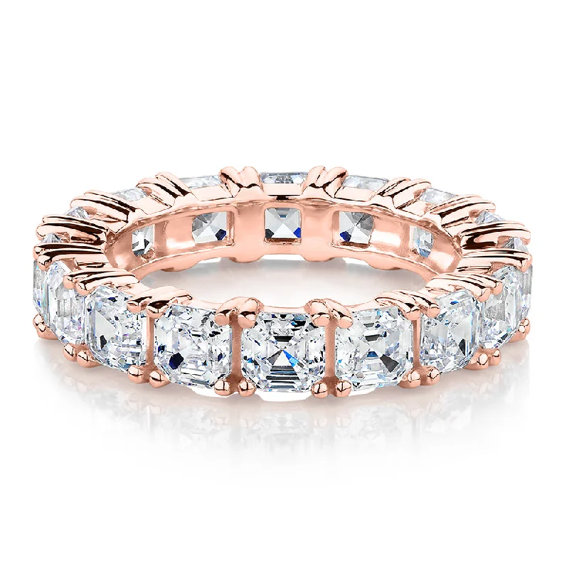 All-rounder eternity band with 5.46 carats* of diamond simulants in 10 carat rose gold