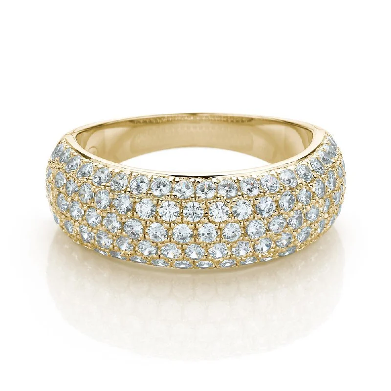 Dress ring with 1.4 carats* of diamond simulants in 10 carat yellow gold