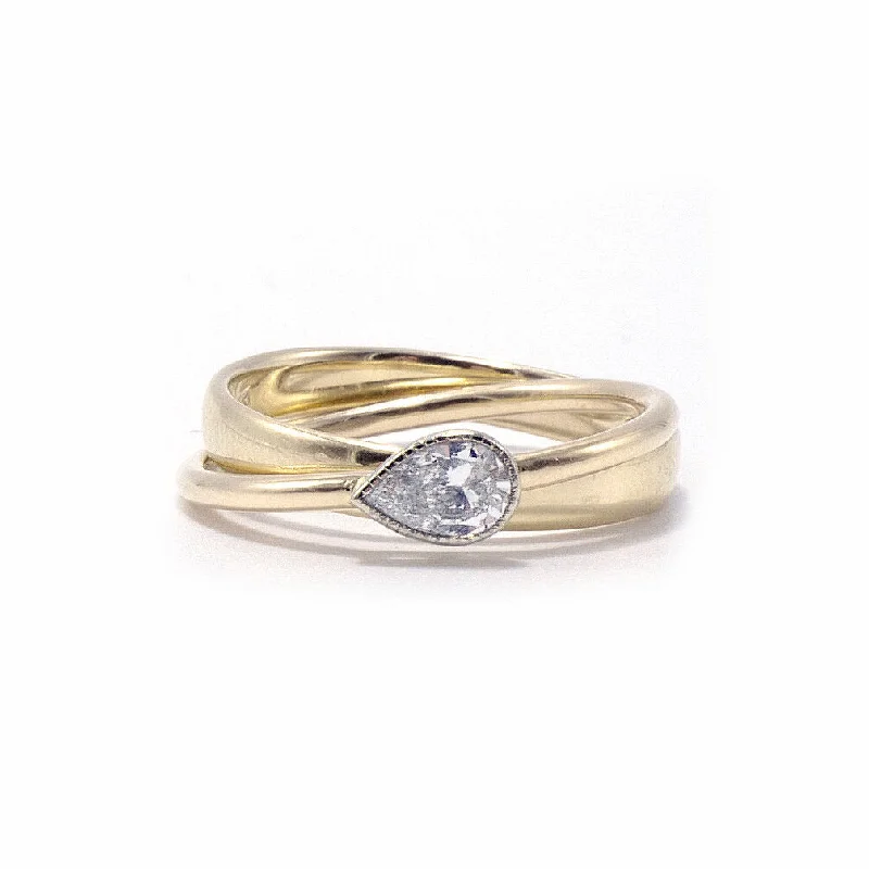 Pear Cut Diamond Rolling Ring