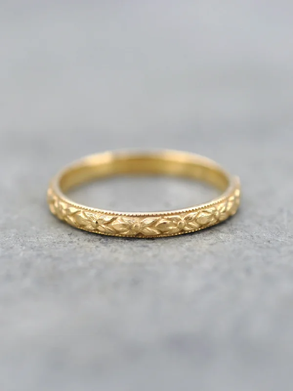 14K Antique Floral Engraved Band - 2.8mm