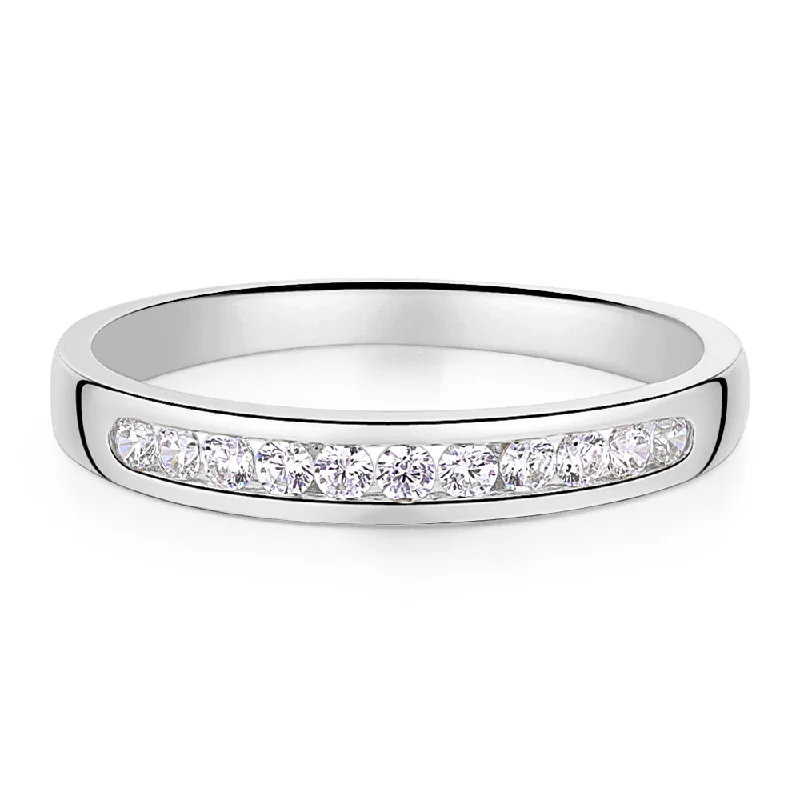 Wedding or eternity band in 14 carat white gold